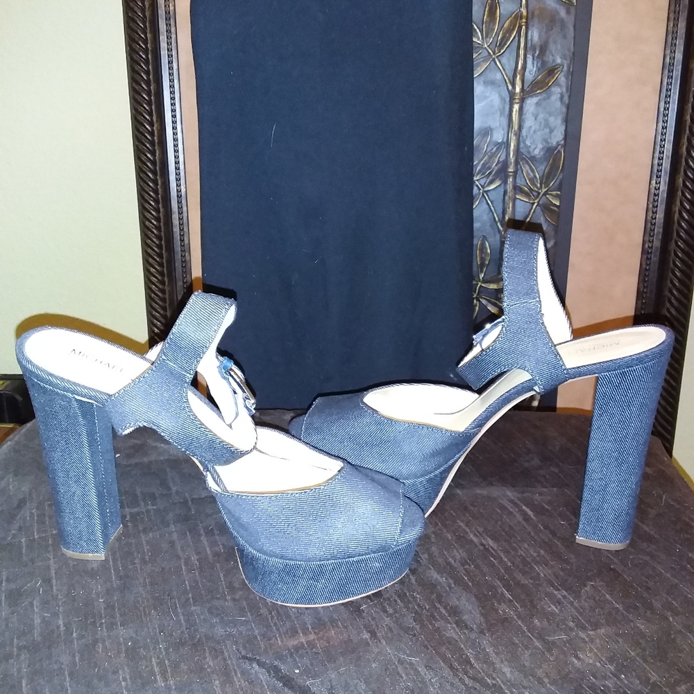 Michael kors Sandals - Picture 7 of 16